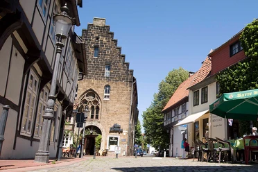Das Bild zeigt das Gebäude "Alte Münze" und ebenfalls weitere Gebäude aus der Nachbarschaft.