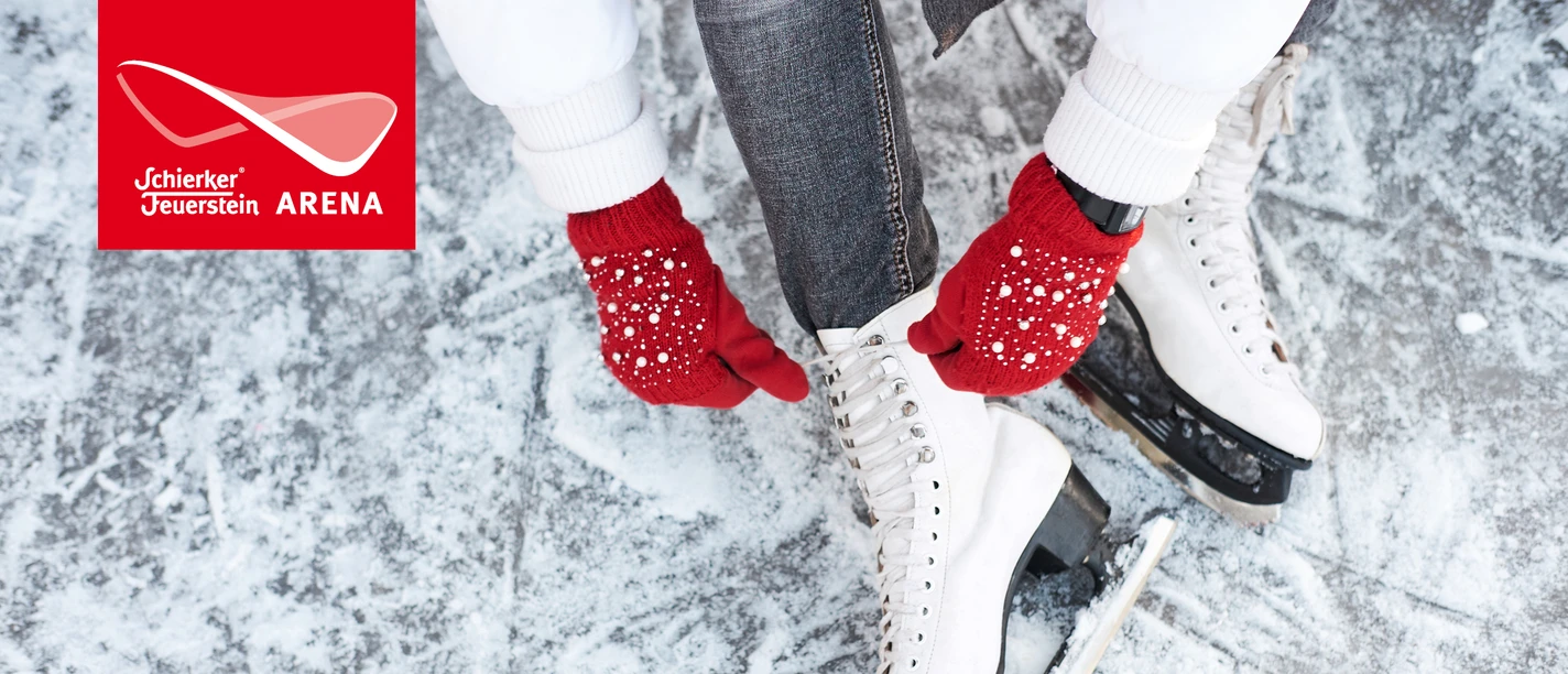Eislaufschule neutral.jpg Rote Handschuhe schnüren weiße Schlittschuhe auf Eis, links das Arena-Logo.