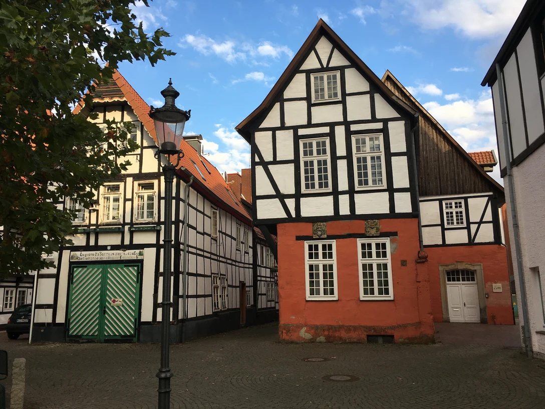 Johanniskirchhof 6.JPG Das Bild zeigt den Johanniskirchhof 6