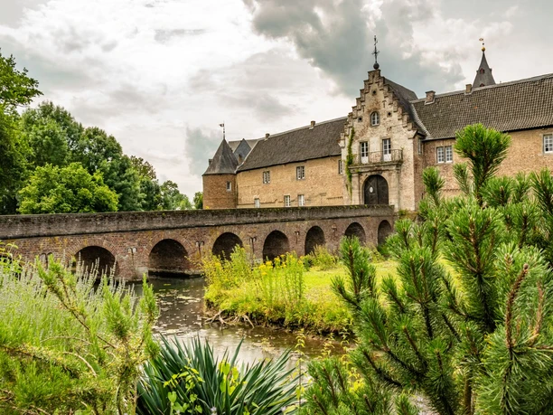 Schloss Hülchrath