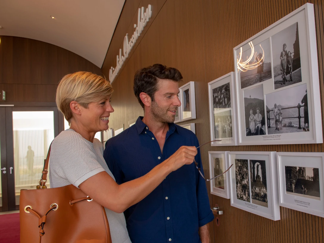 Kaiser-Wilhelm-Denkmal Besucherzentrum Fotowand Kaiser-Wilhelm-Denkmal Besucherzentrum Fotowand