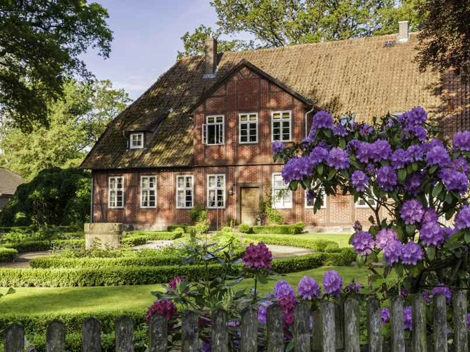 Müden (Örtze) Bauernhaus auf der Heideschleife Wanderung auf der Heideschleife MüdenHike on the Müden heath loopVandretur på Müden-hede-sløjfenWandeling op de Müdener Heide