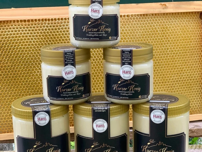 Imker Zepezauer - Honig.jpg Imker Zepezauer | Honig