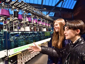 Flachrundstrickmaschine aus 1994 SchmidtfotoSchmidt photoSchmidtova fotografieZdjęcie SchmidtSchmidt fotoFoto Schmidt