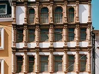 Das Bild zeigt das Modehaus Hagemeyer