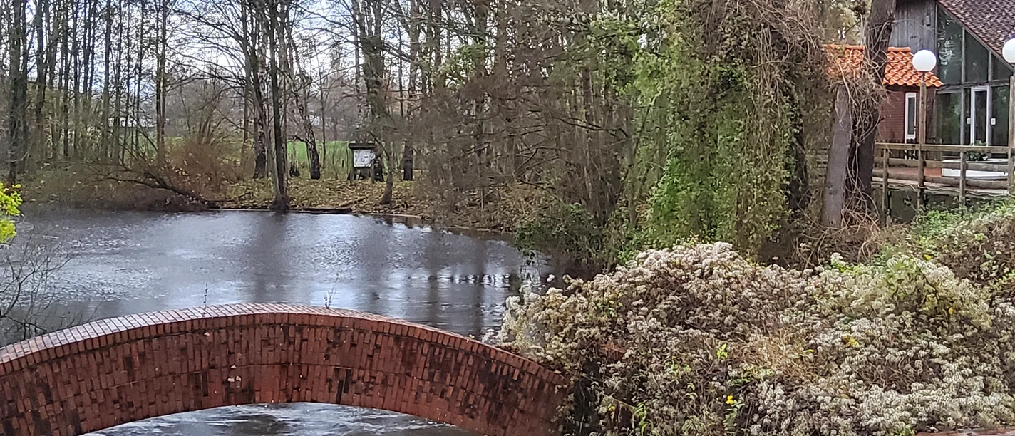 Kanu: Ein- und Ausstiegsstelle Bremervörde "Oste-Hotel" Kanu: Ein- und Ausstiegsstelle Bremervörde "Oste-Hotel"