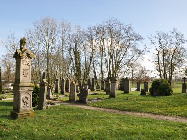 historischer Friedhof Warsingsfehn