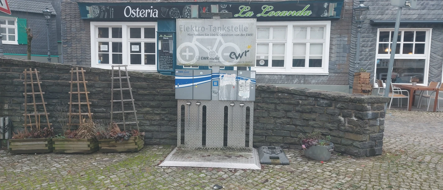 E-Ladesäule Lennep Alter Markt E-Ladesäule Lennep Alter Markt