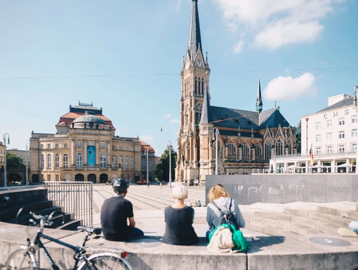 Theaterplatz Chemnitz mit spektakulärer Highline-Aktion