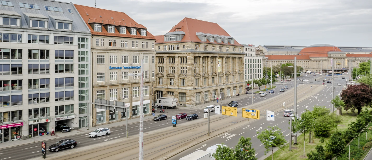 Altes Landratsamt - Obiekty rekreacyjne w Lipsku Widok na Stary Urząd Dzielnicy w pobliżu Brühl, gdzie odbywają się imprezy i który jest hotspotem dla życia nocnego w Lipsku, gastronomii, muzyki, obiektów rekreacyjnych w Lipsku