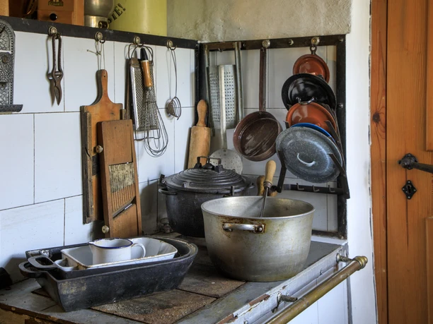 Küche im Bauernmuseum Schmannewitz - Sehenswürdigkeiten in der Leipzig Region Blick in die Küche mit Arbeitsgerätschaften, Kultur, Geschichte, Industriekultur, Freizeit