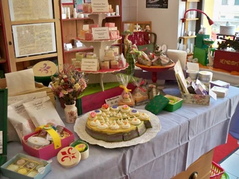 Beti Lue. Salbenmanufaktur Produktauslage - Regionale Produkte aus Leipzig