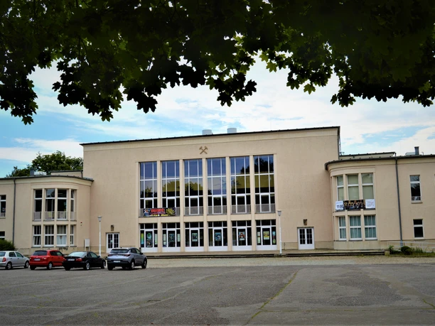Pohled na Kulturhaus Böhlen, Akce, Region, Exkurze