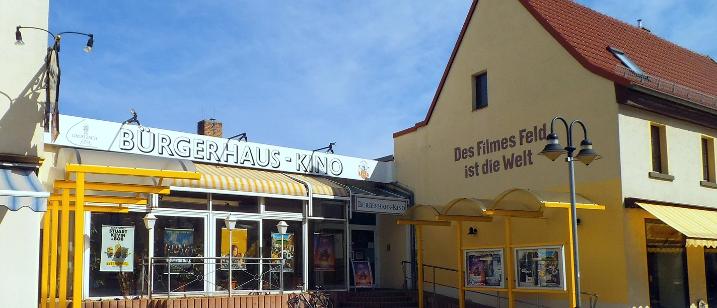 Blick auf das Bürgerhaus und 3D-Kino in Groitzsch, veranstaltungen, kultur