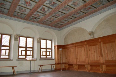 Bürgermeister-Ringenhain-Haus Torgau - Places of interest in the Leipzig region Interior view of the house with sporadic furnishings and decorations, culture, exhibition