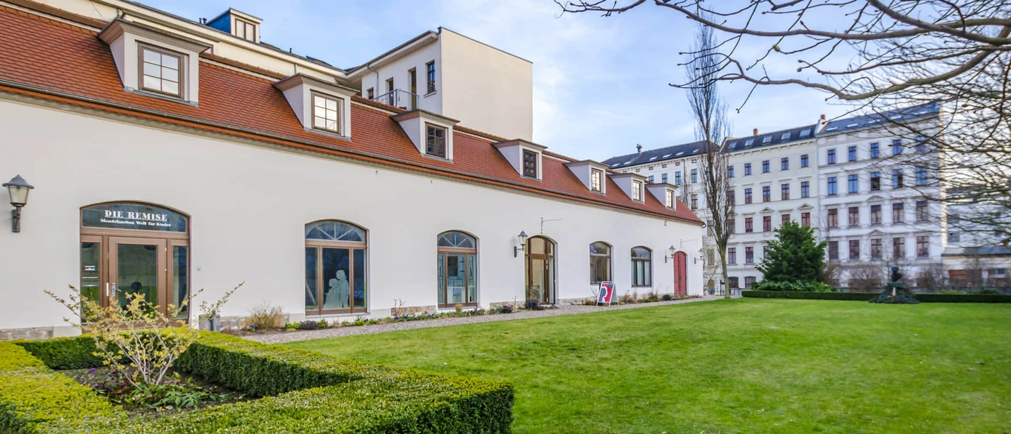 Pohled na vnitřní nádvoří Mendelssohnova domu, který je místem Hudební stezky města Lipska a kde se nachází muzeum, kulturní instituce a zajímavá místa.