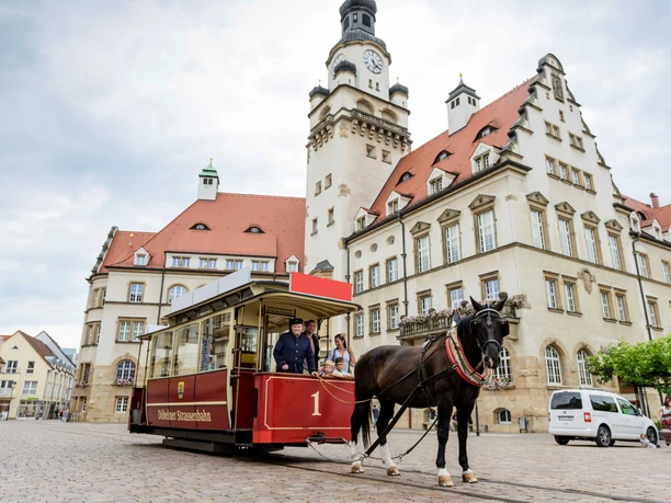 Horse-drawn streetcar in front of Döbeln town hall © Christian Hüller Photography