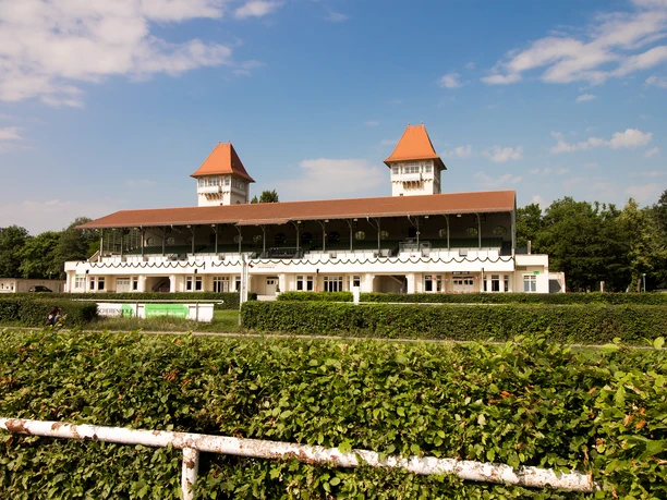 Scheibenholz racecourse
