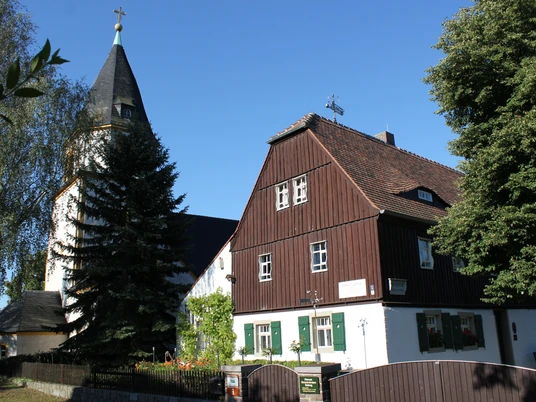 Steinarbeiterhaus und Kirche Hohburg Lossatal