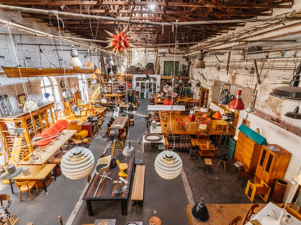 Goldstein Interieur, Lageransicht