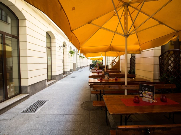 Hof der Handwerkerpassage - Architektur der Höfe und Passagen in Leipzig