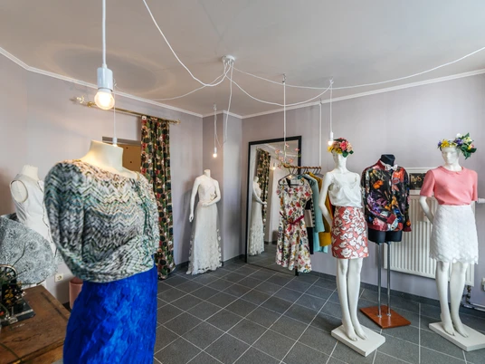 Hivyohivyo, Verkaufsraum