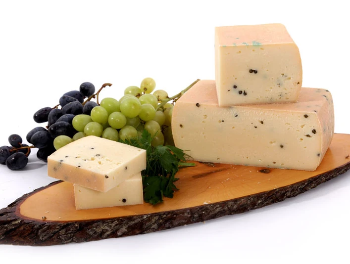 Hofmolkerei Bennewitz Pfefferkäse - Regionale Produkte aus Leipzig