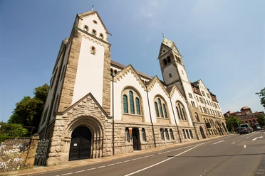 Liebfrauenkirche in Lindenau - Kirchen in Leipzig
