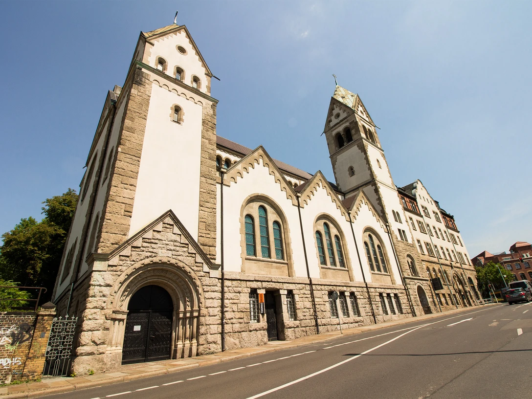 Liebfrauenkirche in Lindenau - Kirchen in Leipzig