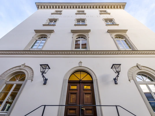 Mendelssohn-Haus Leipzig - Musikstadt Leipzig Blick auf die Fassade des Mendelssohn-Haus, welches ein Standort der Notenspur der Musikstadt Leipzig ist und in dem sich ein Museum befindet, Kultureinrichtung, Sehenswürdigkeiten
