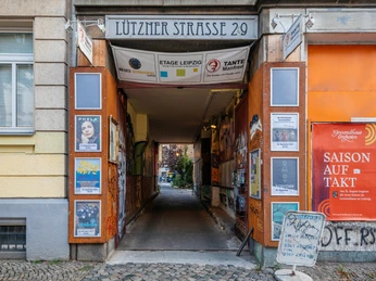 Neues Schauspiel, Eingangsbereich