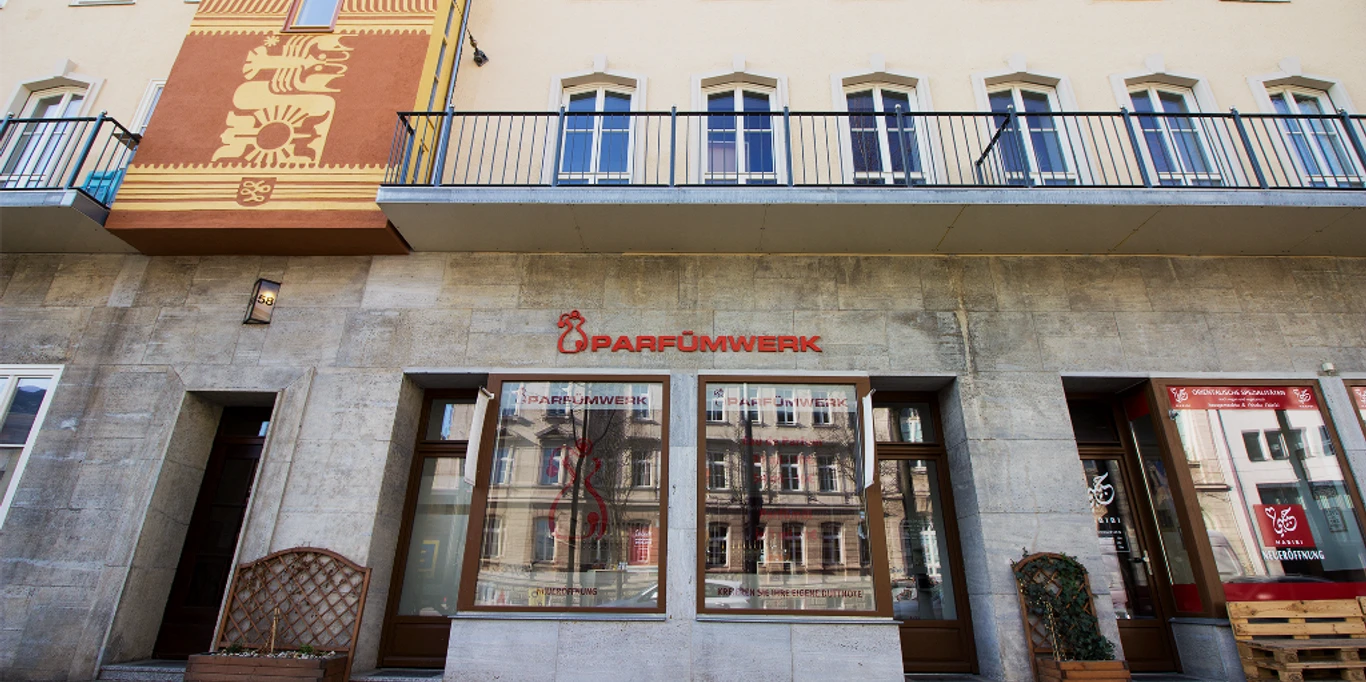 Parfümwerk, Außenansicht