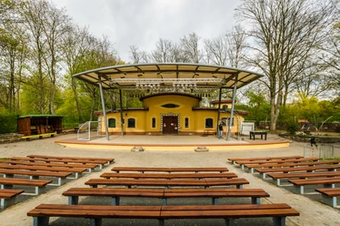 Parkbühne Geyserhaus