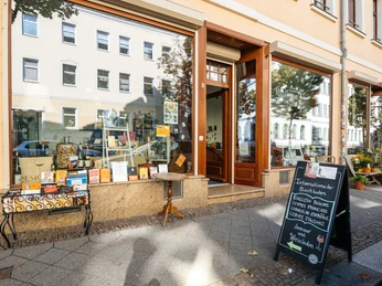 Polylogue, Außenansicht