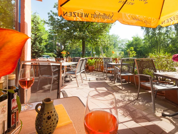 Obszar zewnętrzny restauracji nr 50 w Suite Hotel Leipzig ©ARTIS ImmobilienverwaltungsGmbH