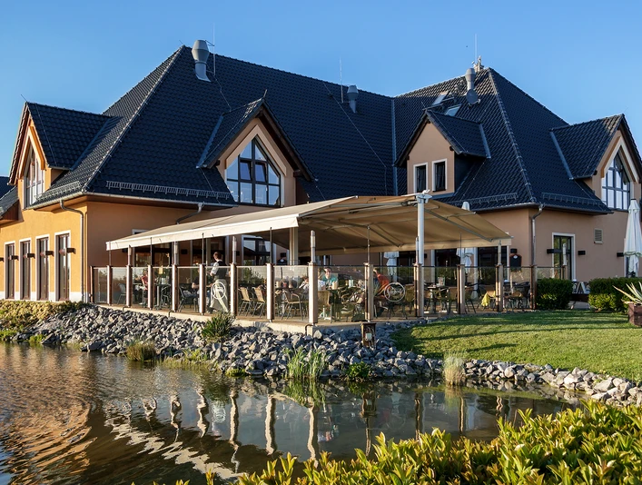 Restaurant Seeperle im Seepark Auenhain - Gastronomie in der Leipzig Region Das Restaurant Seeperle liegt idyllisch am Markkleeberger See, ausflugsziel, restaurant