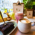 Roots Pflanzencafe - Cafés in Leipzig Im Café angebotene Kaffee- und Kuchenspezialitäten, cafe, gastronomie, freizeit