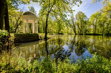 Schlosspark Lützschena, Pavillon
