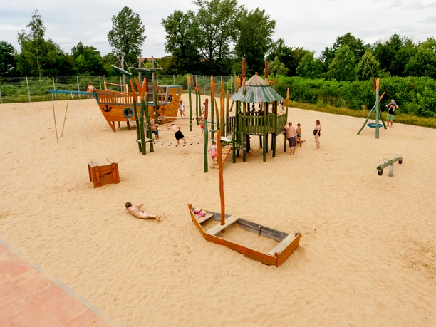 Sommerbad Schönefeld Themenspielplatz