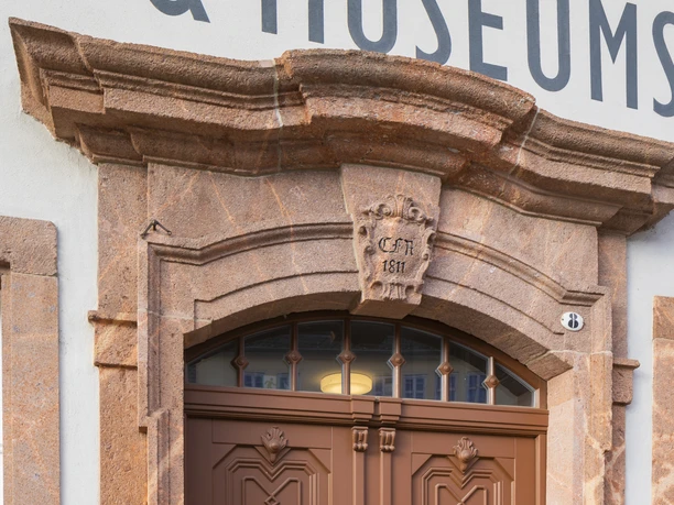 Eingang zum Stadt- und Museumshaus Waldheim - Sehenswürdigkeiten in der Leipzig Region Eingang zum Stadt- und Museumshaus Waldheim in der Region Leipzig mit seinen Dauer- und Sonderausstellungen, Region Leipzig, Ausflug