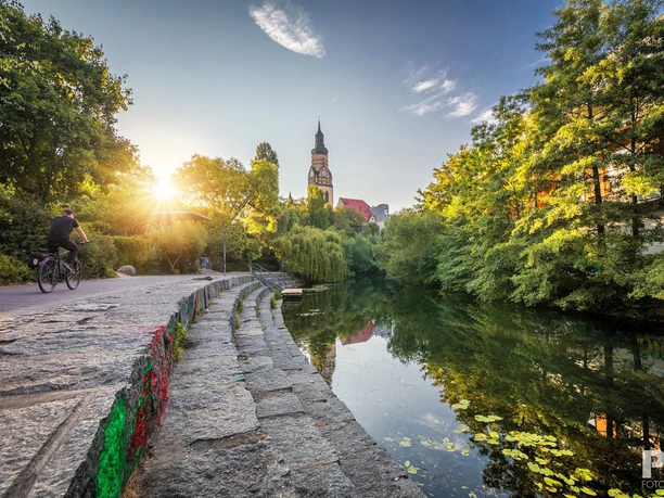 Schody przy kościele św. Filipa - Wasserstadt Leipzig