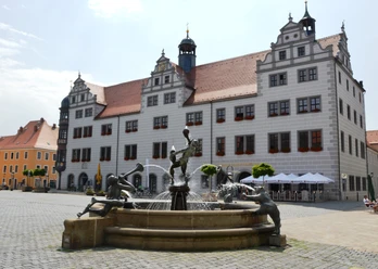 Ratusz i rynek w Torgau © S. Jendrossek
