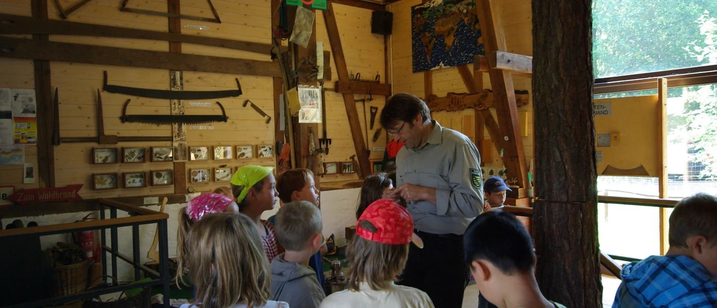 WaldErlebnisScheune in Taura © Sachsenforst