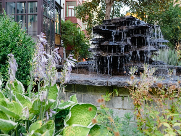 Waldstraßenviertel, Brunnen