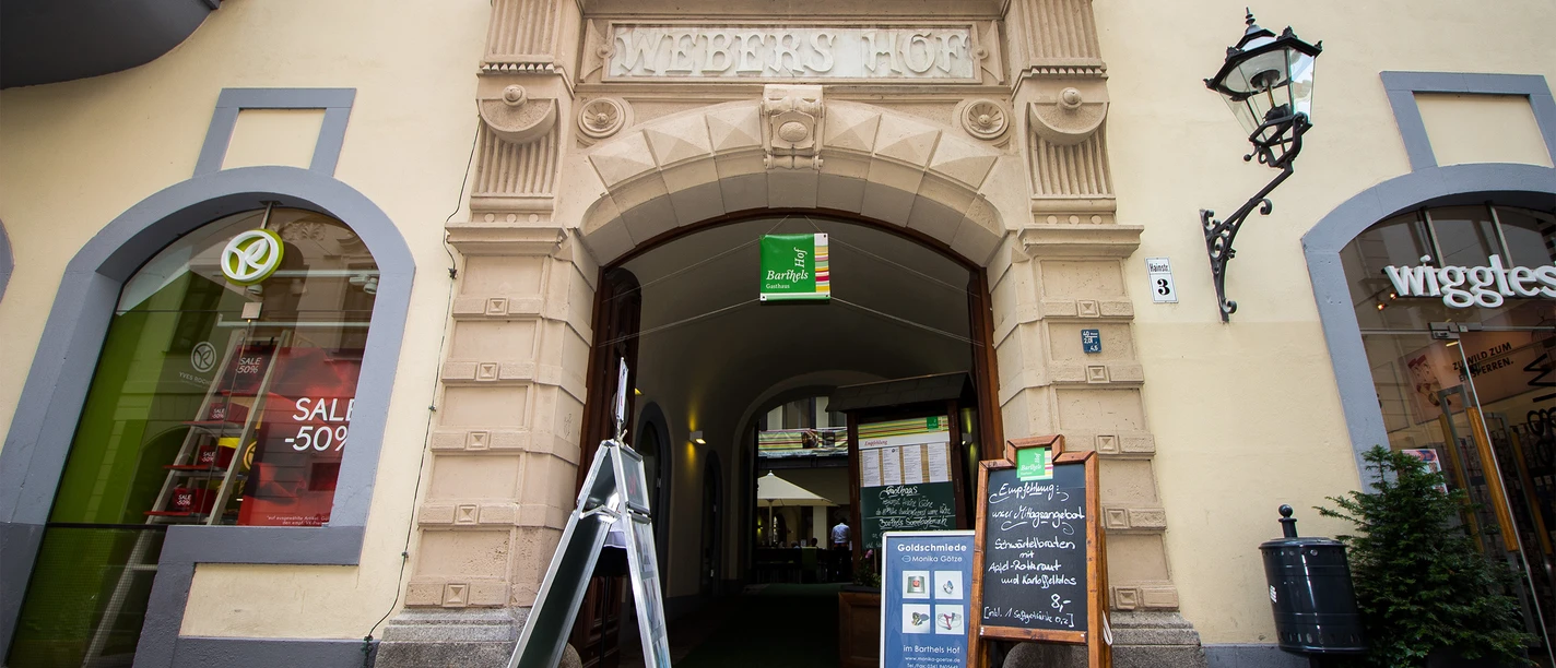 Eingang Webers Hof - Architektur der Höfe und Passagen in Leipzig