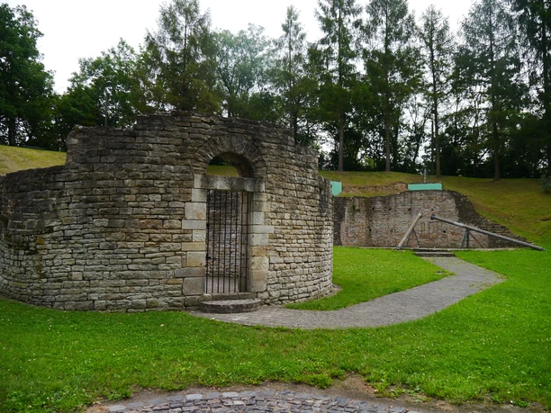 Ruine-Château-Wiprechtsburg-Groitzsch-leipzig-travel