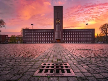 Blick auf das Rathaus Wilhelmshaven