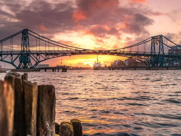 Blick auf die Kaiser-Wilhelm-Brücke