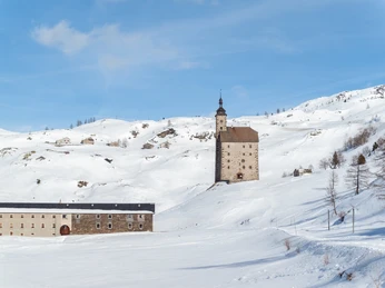 45979144645_878f60d3ac_k.jpg Altes Spittel im WinterOld Spittel in winterAncien hospice en hiver