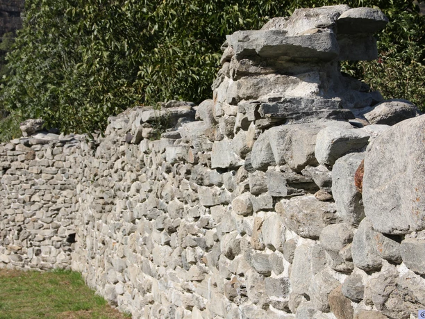 2012-09-08_Landmauer88.JPG Image du mur d'enceinte